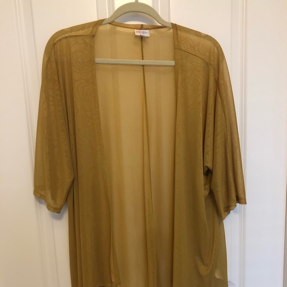 EUC LulaRoe Lindsey size Small